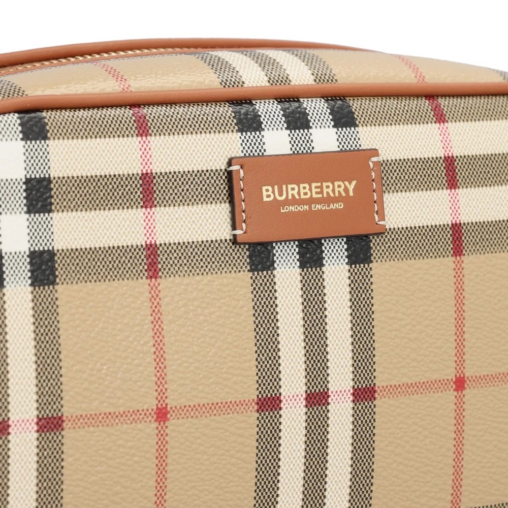 BURBERRY | Clutch Pouch - Picture 9 of 9